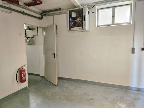 Separater Waschraum / Technik - 