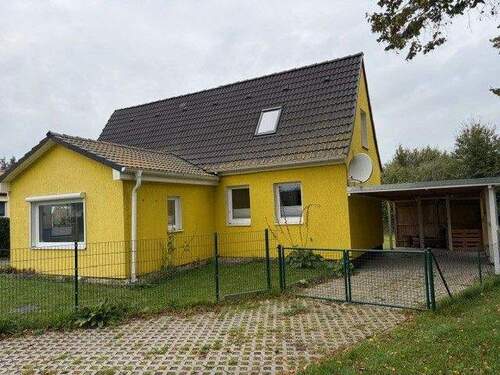 Hausansicht - 3 Zimmer Einfamilienhaus zur Miete in Klausdorf/OT Solkendorf