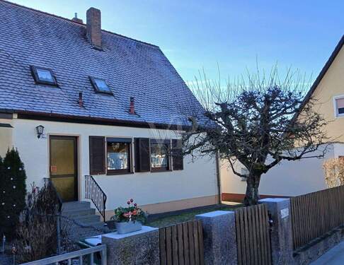 Außenansicht - 6 Zimmer Doppelhaushälfte in Ansbach