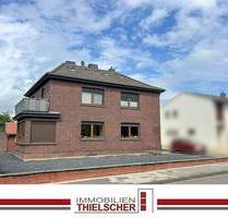 Gepflegtes Zweifamilienhaus auf großem Grundstück mit Garage und Garten - Übach-Palenberg Scherpenseel