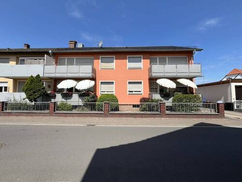 Straßenansicht - Charmante, renovierte 3-Zimmerwohnung in begehrter Wohnlage von Kahl am Main