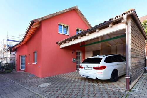 Bild 1 - Freistehendes Einfamilienhaus im mediterranen Stil