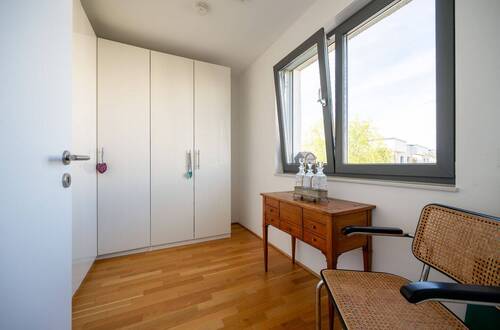 Ankleide Elternschlafzimmer (SG) - 