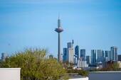 Skylineblick (SG) - 7 Zimmer Doppelhaushälfte zum Kaufen in Frankfurt am Main