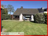 Pflegeleichter Garten mit Terrasse - 