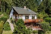 Außenansicht - Idyllisches Wohnhaus mit Einliegerwohnung in traumhafter Naturlage.