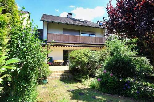 Haus - Viel Platz in guter Lage für die ganze Familie