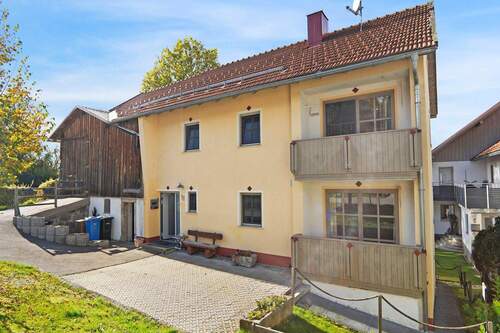 Hausansicht - 6 Zimmer Einfamilienhaus in Hinterschmiding