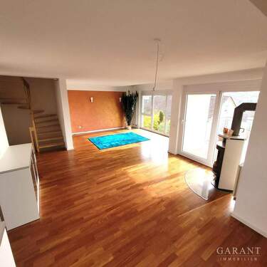 Wohn-/ Esszimmer - 6 Zimmer Reihenendhaus in Marbach am Neckar