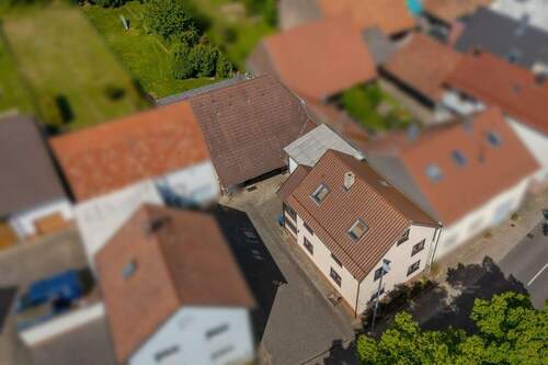 Luftansicht - Hier lebt Geschichte, hier beginnt Zukunft - Vielfalt unter zwei Dächern!