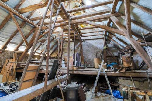Unausgebauter Dachstuhl Scheune - 