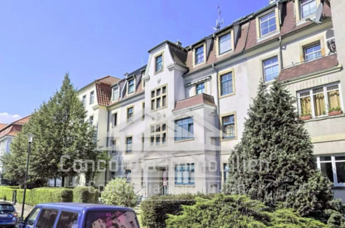 Straßenansicht - 4-Raum Dachgeschosswhg. mit Balkon und moderner Ausstattung im historischen Altbau!