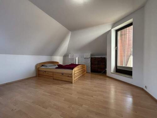 Schlafzimmer - Etagenwohnung mit 90,00 m&sup2; in Erlangen zum Kaufen