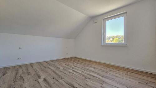 Bild 2 - 3 Zimmer Etagenwohnung in Lottstetten