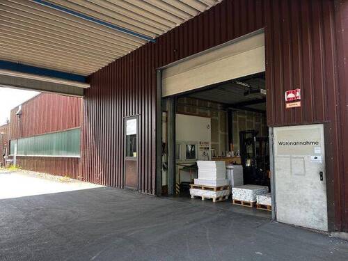 Gebäudeteil 2 - Tor - 