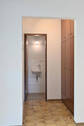 Gäste WC mit Einbauschrankgarderobe - 