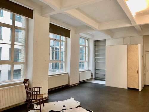 Büro - Reuterkiez . Kreuzberg Neukölln . Gewerbe (Wohnen) . kleines Loft, 1. OG Seitenflügel