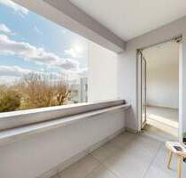 Helle, top geschnittene Vier-Zimmer-Wohnung mit Balkon, Blick ins Grüne und Garage - Frankfurt am Main Unterliederbach Helle, top geschnittene Vier-Zimmer-Wohnung mit Balkon, Blick ins Grüne und Garage - Frankfurt am Main Unterliederbach