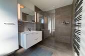 EG Bad mit Dusche - 