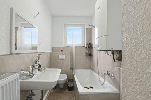 Badezimmer - Einfamilienhaus in Oestrich-Winkel zum Kaufen