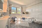 16 Bad mit Wanne und Dusche - 