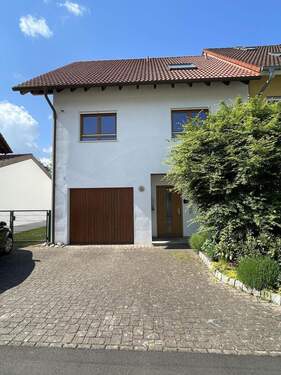 Eingangsbereich - 6 Zimmer Einfamilienhaus zum Kaufen in Sasbach