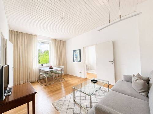 Wohn-/Essbereich Ansicht II - 2 Zimmer Etagenwohnung zur Miete in Frankfurt am Main