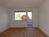 Wohnzimmer - 2 Zimmer Etagenwohnung in Hamburg
