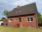 Hausansicht - 7 Zimmer Einfamilienhaus zum Kaufen in Adendorf