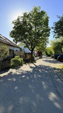 Ruhige Anwohnerstrasse.jpg - 