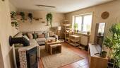 Wohnzimmer (KI neutralisiert).jpg - 4 Zimmer Reihenhaus in Waldkraiburg