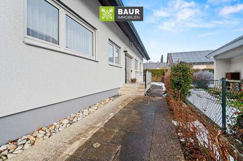 Eingang - Mehrfamilienhaus, Wohnhaus mit 218,00 m&sup2; in Ulm zum Kaufen