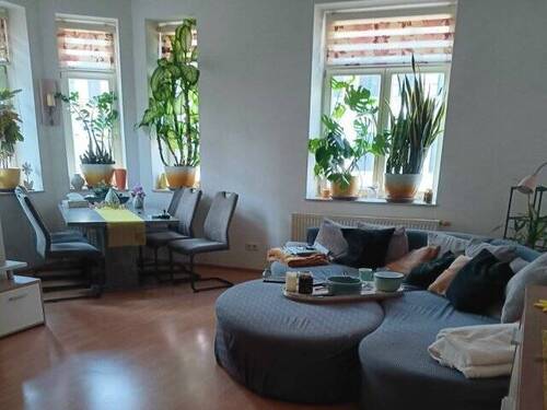 Wohnzimmer, Teilansicht - 2 Zimmer Etagenwohnung zum Kaufen in Leipzig / Lindenau