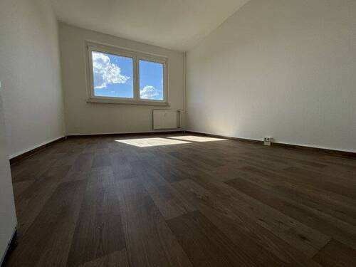 Titelbild - 3-RWE mit Balkon - 370,00&nbsp;EUR Kaltmiete, ca.&nbsp; 68,60&nbsp;m&sup2;&nbsp;Wohnfl&auml;che