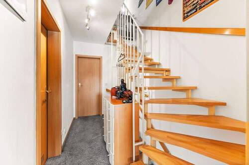 Flur / Treppe - 