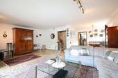 WOHN- / ESSBEREICH - 5 Zimmer Mehrfamilienhaus, Wohnhaus zum Kaufen in Darmstadt