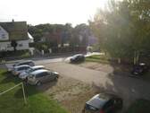 Fensterblick zum Parkplatz - 