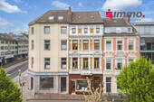 Bild 1 - Drei­fenster­haus als Denkmal im inneren Grabenring, in 300 Meter Entfernung zum Dom