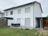 Ansicht - Moderne Doppelhaushälfte mit schönem Garten