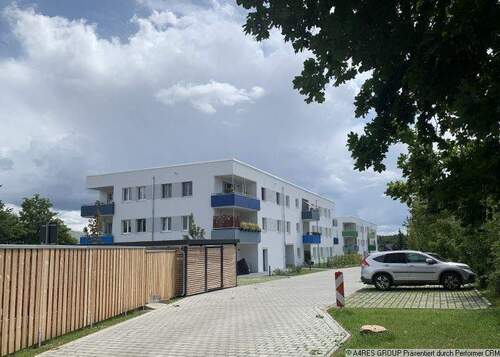 Außenansicht_1 - A4RES - Ihr neues Zuhause für die Familie - große 4 Raumwohnung mit 2 Terrassen