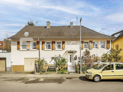 Frontansicht - Ein Haus für Macher - mit Geschichte, Charakter und vielen Möglichkeiten