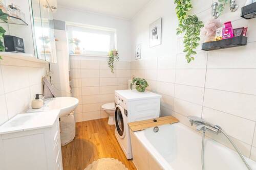 Badezimmer - Etagenwohnung mit 75,00 m&sup2; in Drochtersen zur Miete