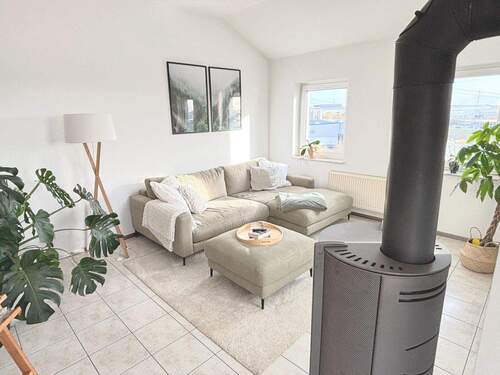 Wohnzimmer - Etagenwohnung mit 80,00 m² in Trierweiler zur Miete