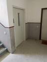 Hausflur mit Lift - 