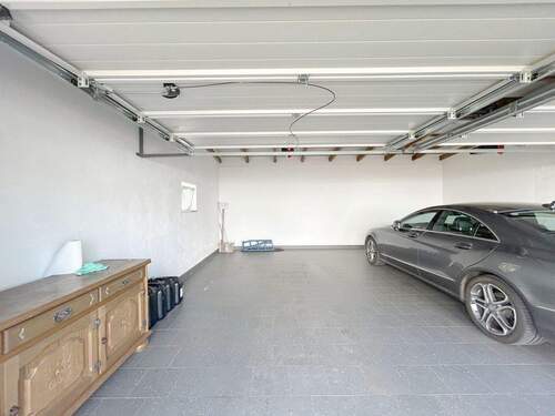 Garage - 