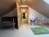 Dachboden-Zimmer 2 - 