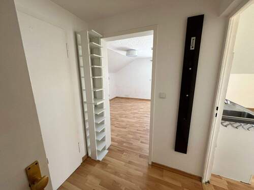 Flur - 2 Zimmer Etagenwohnung in Reichenbach an der Fils