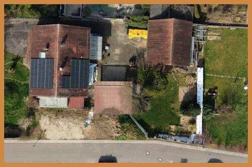 Luftbild - 8 Zimmer Mehrfamilienhaus, Wohnhaus in Biberach