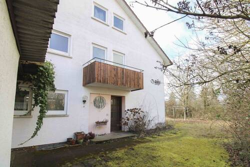 Eingang - MFH mit 3 Einheiten und Mietsteigerungspotenzial in Stetten, 1405m² Grundstück