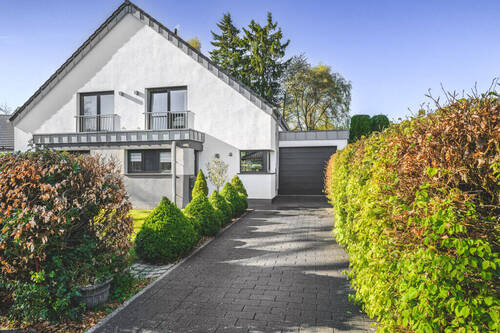 Vorderansicht - 4 Zimmer Doppelhaushälfte in Simmerath